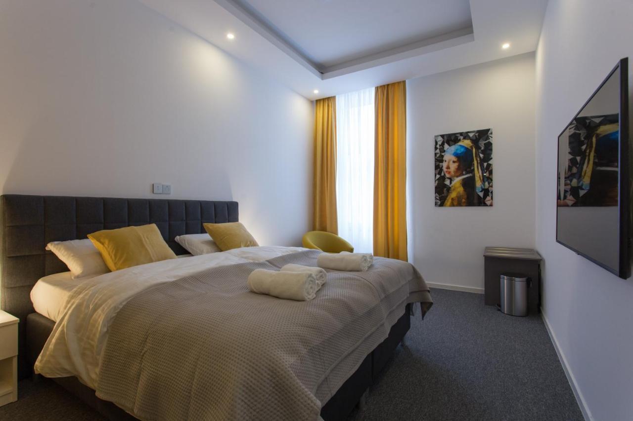 Elenas Rooms & Apartment زغرب المظهر الخارجي الصورة