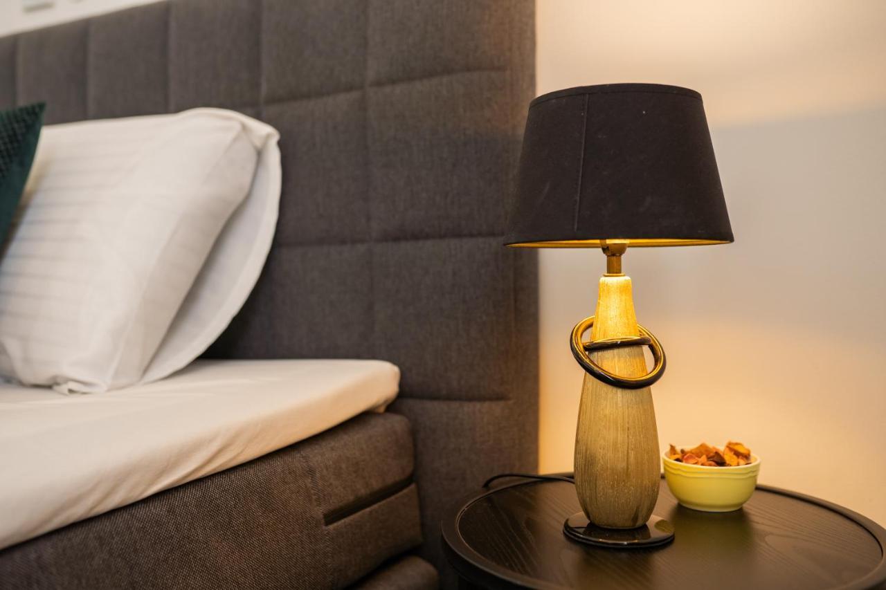 Elenas Rooms & Apartment زغرب المظهر الخارجي الصورة