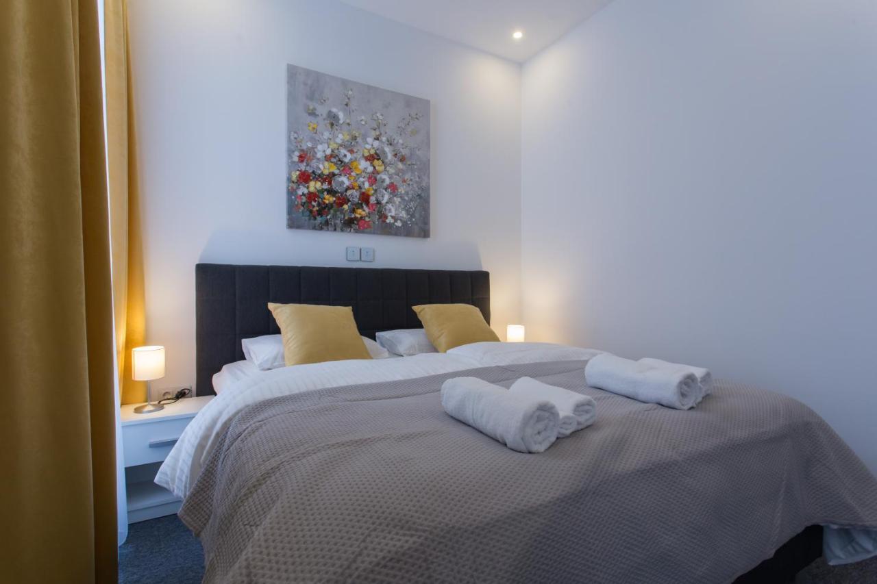 Elenas Rooms & Apartment زغرب المظهر الخارجي الصورة